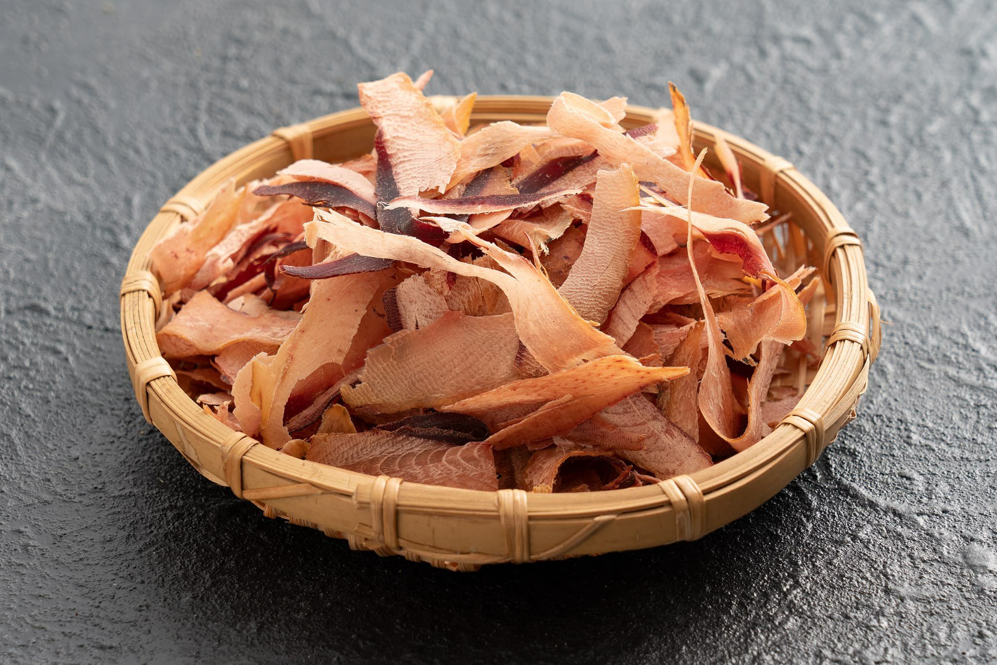 そのまま食べる鰹節（1袋） | 土佐料理 司[つかさ]・祢保希[ねぼけ]【公式通販】